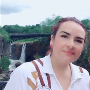 Meet your Posher, Joyce